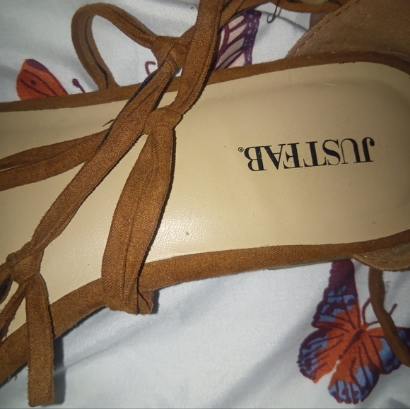 JustFab Knee-high Gladiator Sandals 7.5 - Picture 4 of 7